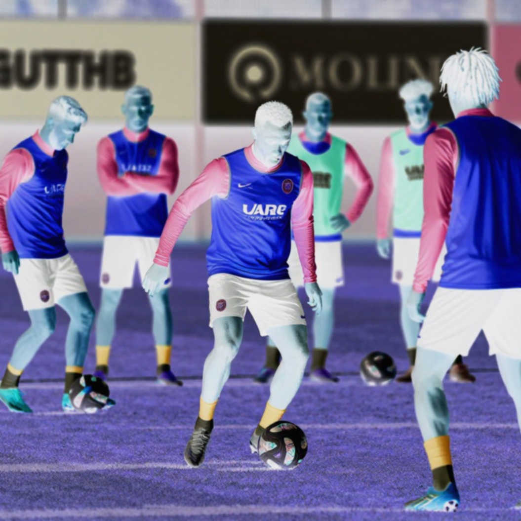 Bóng chết và ngôi vương V-League: Góc nhìn ngược về cuộc đua vô địch mùa giải thường niên