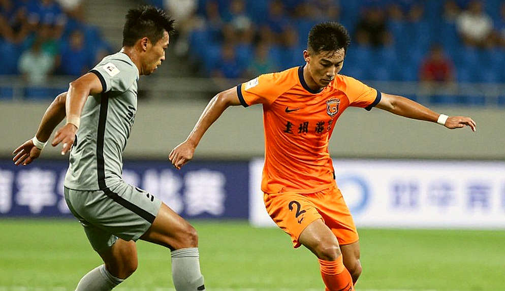 Chiếc áo 499,99 euro: Canh bạc văn hoá của Barcelona trước Clásico
