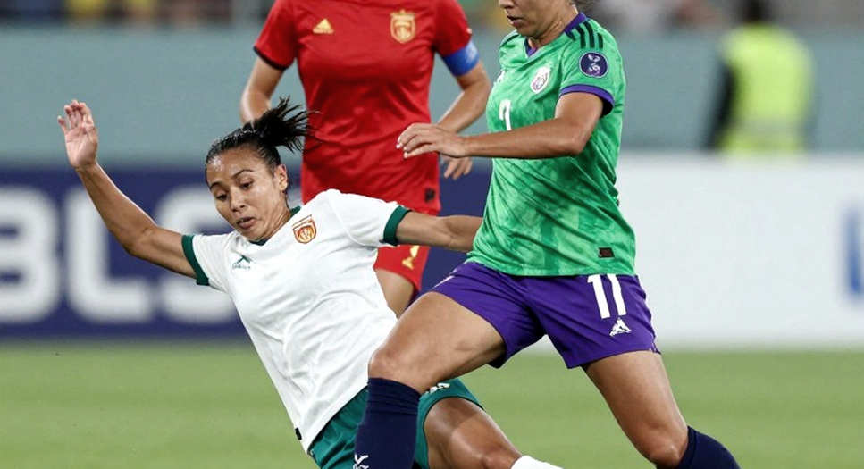 Bóng đá Việt Nam mùa giải 2026: Nhịp đập từ khán đài Hàng Đẫy