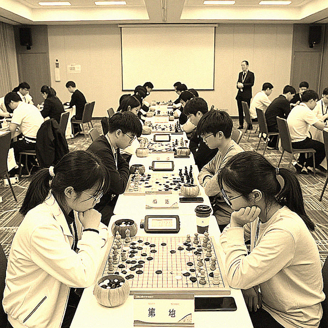 Atyrau Masters: Hai hạt giống hàng đầu gục ngã ngay vòng đầu