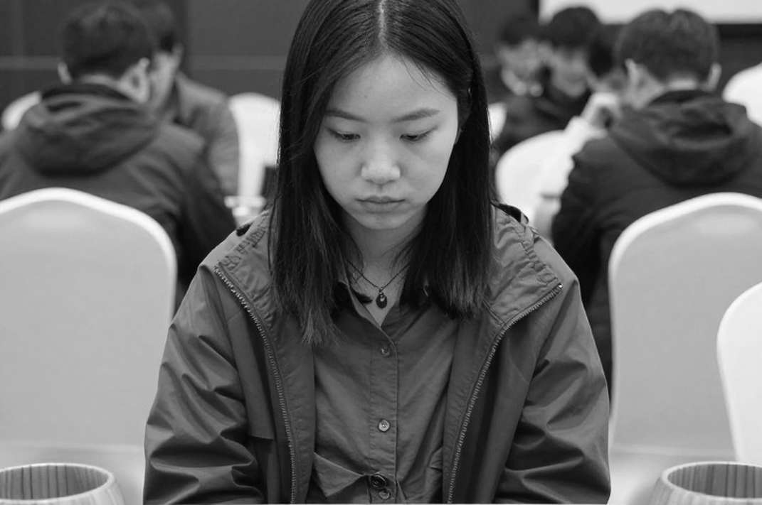 Olympiad Cờ vua: Gukesh ngồi bàn 4, Humpy dẫn đội nữ Ấn Độ — Khi bài toán xếp bàn phơi bày giới hạn của dữ liệu