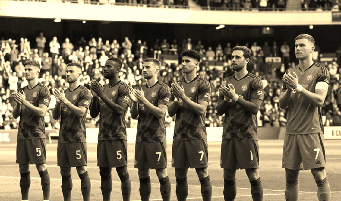 Cú xoay tay của Arda Guler và khoảng lặng 22 phút ở Bernabeu