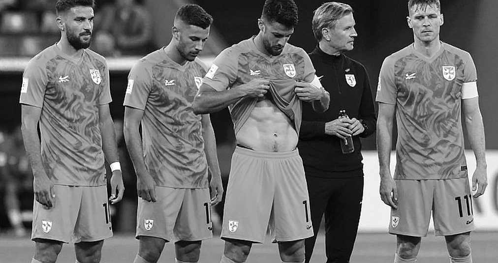 Chiếc áo 'Leo Jr' và câu chuyện dưới tầng dòng tiền của một tiền đạo ngoại ở V.League